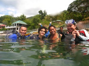 New friends, new divers and a photobomb fail on an Anilao weekend.