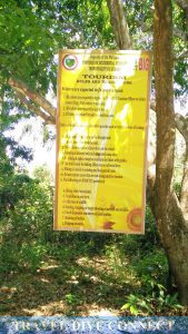 Traveler rules along the trail